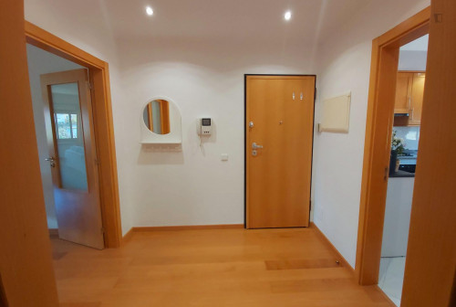 2-Bedroom apartment near Escola Superior de Comunicação Social (ESCS)