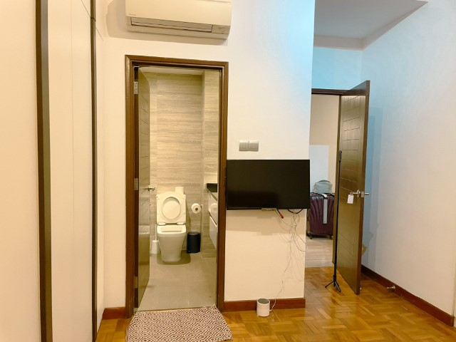 Executive Suite - 2