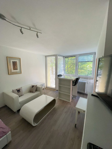 Nice suite in München-Westend