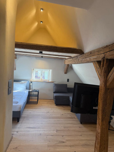 Clay & Style - rustic roofed