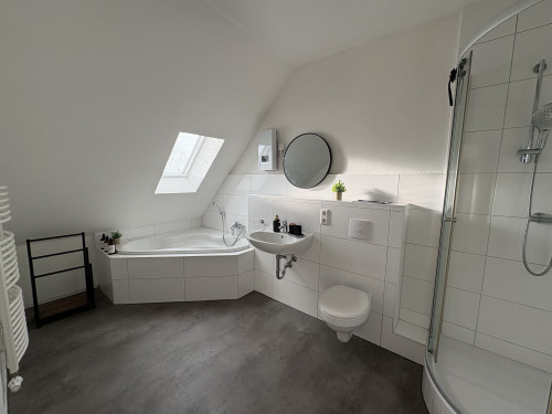 Charming Home Away from Home for Up to 5 Guests - Gallery - 11