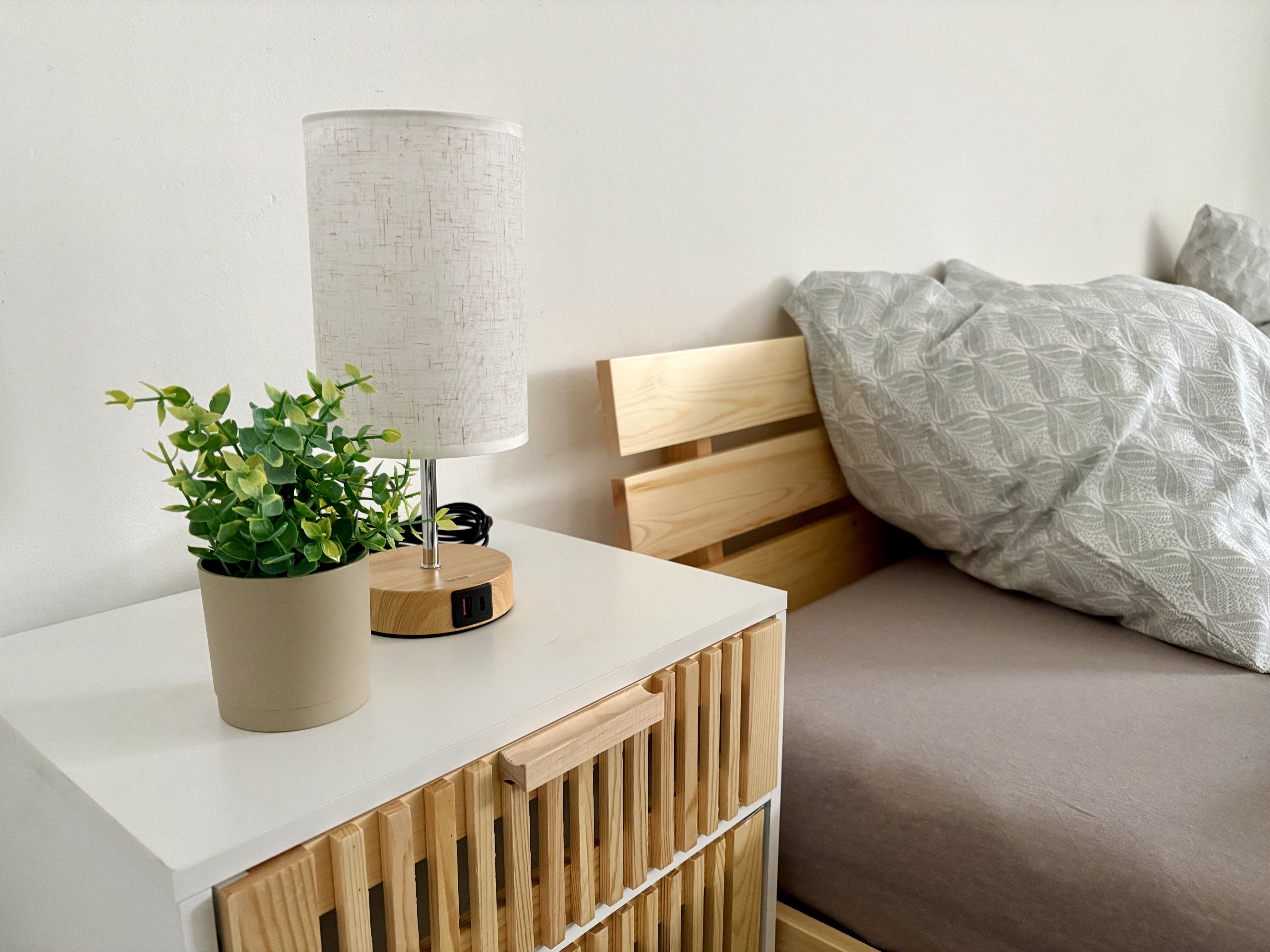Charming Home Away From Home For Up To 5 Guests - 1