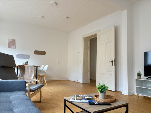 Ground Floor Apartment – Stylish Historic Apartment for Up to 3 Guests - Gallery - 28