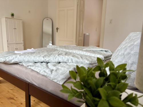 Ground Floor Apartment – Stylish Historic Apartment for Up to 3 Guests - Gallery - 40