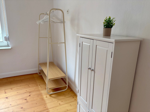 Ground Floor Apartment – Stylish Historic Apartment for Up to 3 Guests - Gallery - 35