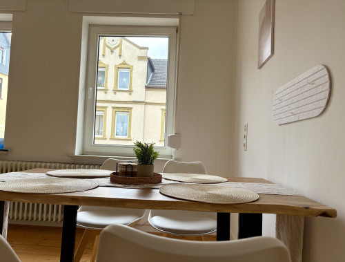 Ground Floor Apartment – Stylish Historic Apartment for Up to 3 Guests - Gallery - 32