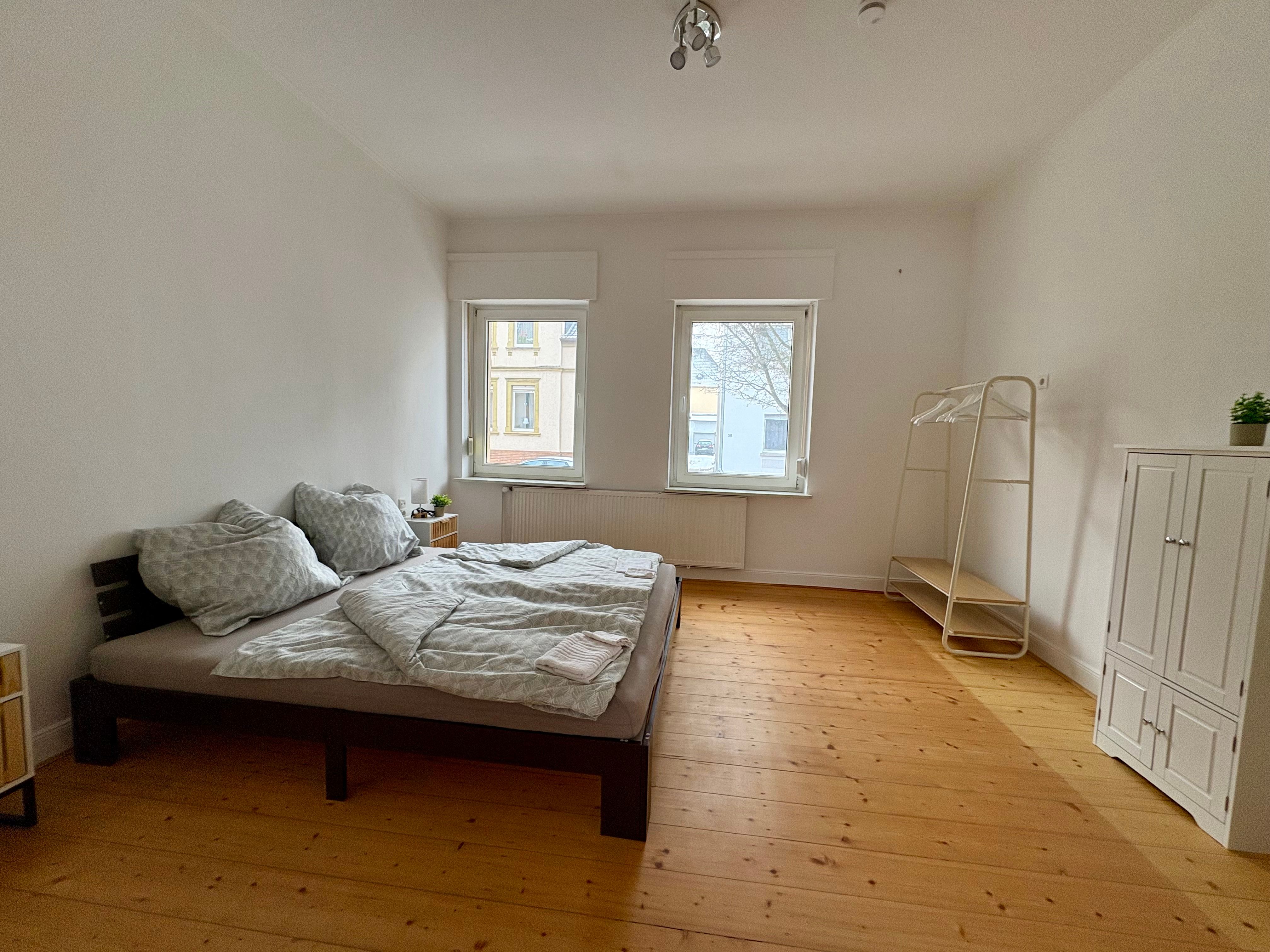 Ground Floor Apartment – Stylish Historic Apartment For Up To 3 Guests - 27