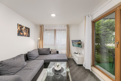 Rob's Flat: Spacious 3-room apartment with terrace for up to 5 people – Ideal for your perfect stay