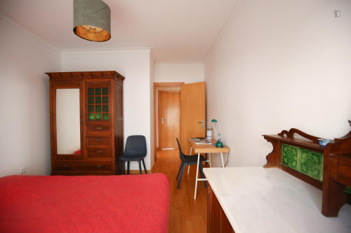 Double bedroom, with balcony, in Costa da Caparica - Gallery - 25