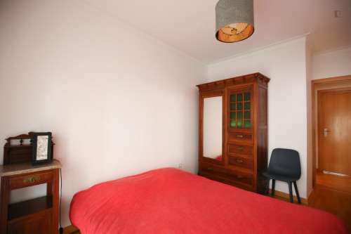 Double bedroom, with balcony, in Costa da Caparica - Gallery - 24