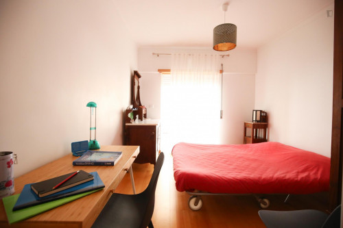 Double bedroom, with balcony, in Costa da Caparica - Gallery - 31