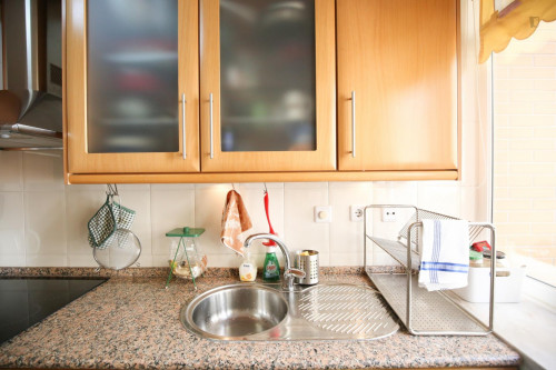 Double bedroom, with balcony, in Costa da Caparica