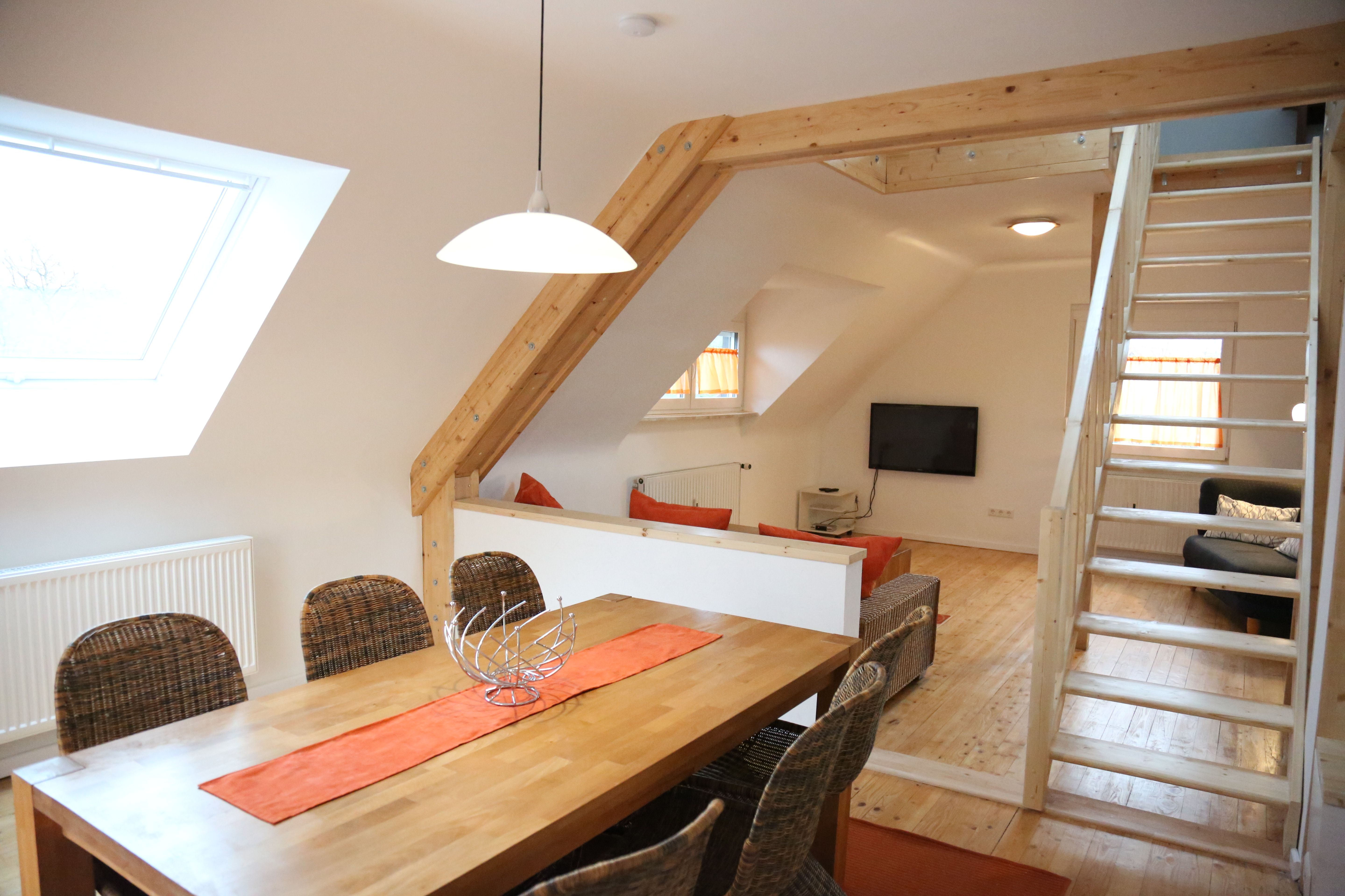 Helle Gemütliche Maisonette Wohnung - 12