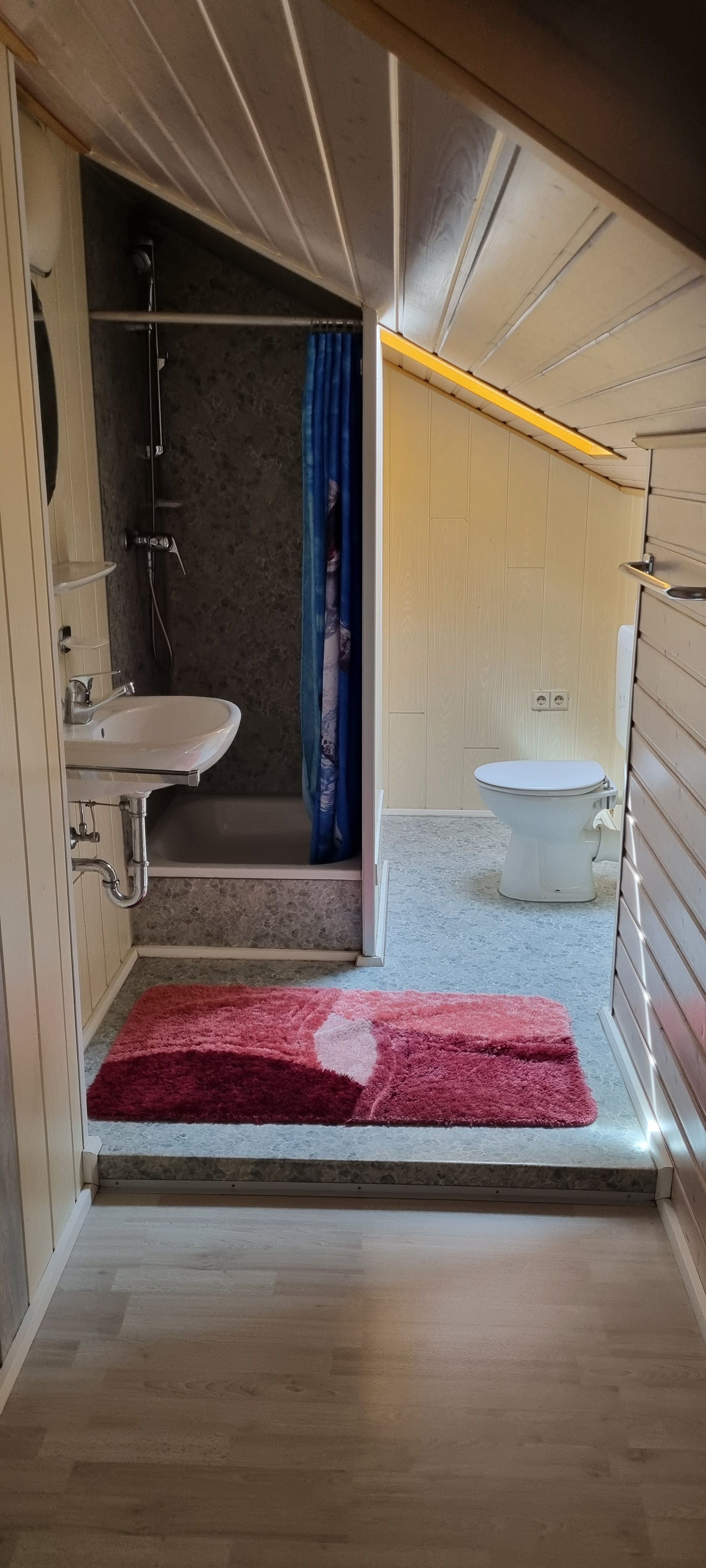  Awesome And Wonderful Studio In Bisingen  -  Awesome and wonderful studio in Bisingen  - Gallery -  14