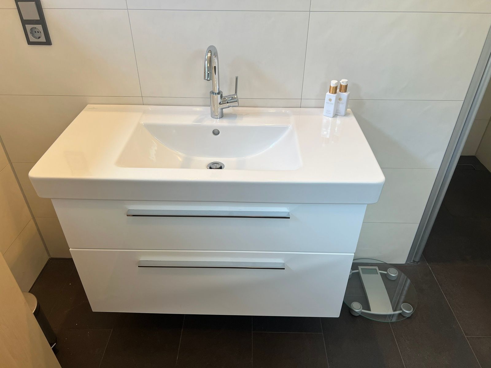 Luxury Apartment In Leer, 124 M², Prime Location Near Evenburgpark - 10