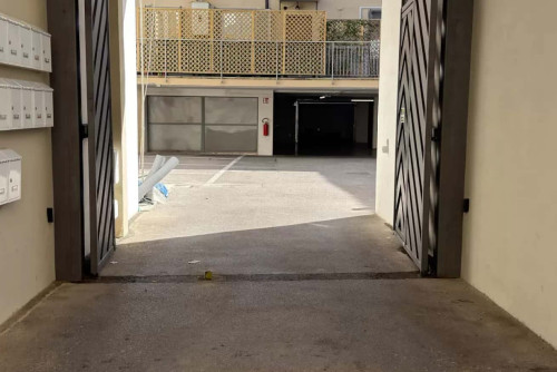 Comfort Home with Parking in Florence