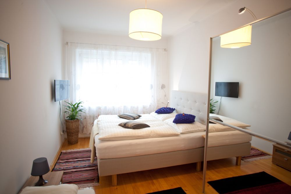 Two Bedroom Apartment - Quiet central 2-room apartment on the Inn for up to 5 people - Gallery - 1