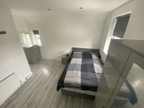 Newly Refurbished Professional Hous - Gallery - 9