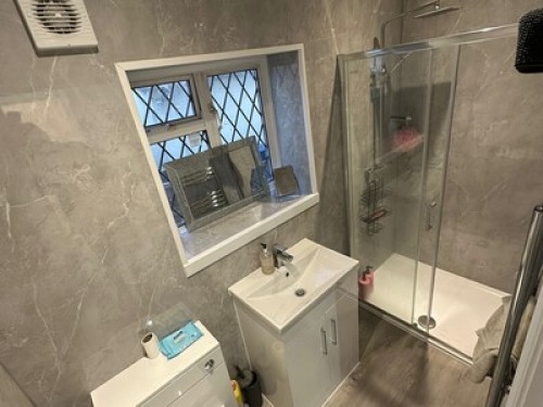 Newly Refurbished Professional Hous