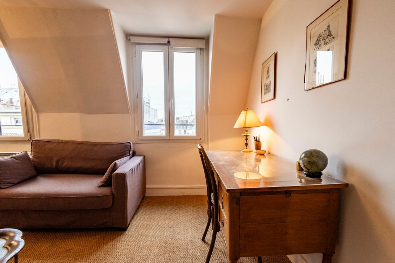 Charming Flat With A View - 12