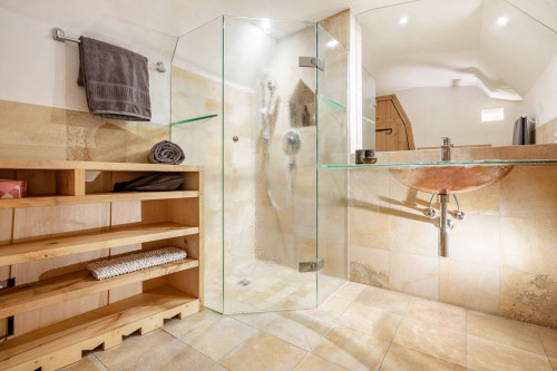 Charming and great home - great view! - Gallery - 10