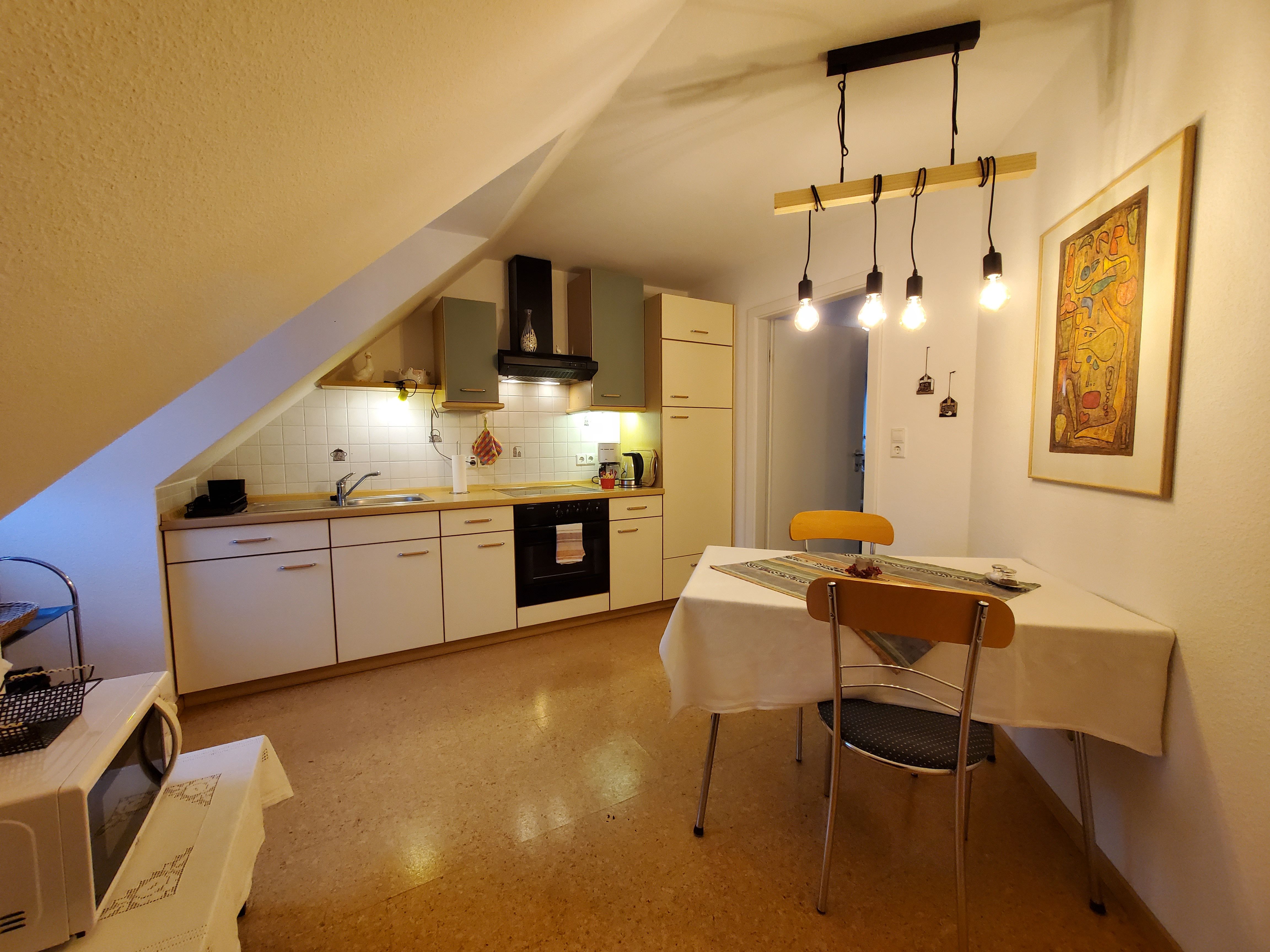 Bright, Spacious Apartment In A Quiet Location Near Nature - 8