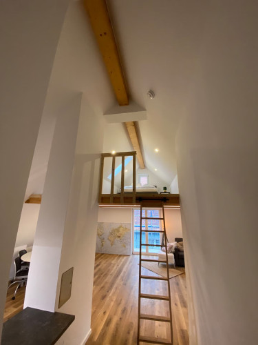 clay & style - stylish living with a lofted sleeping area - Gallery - 8