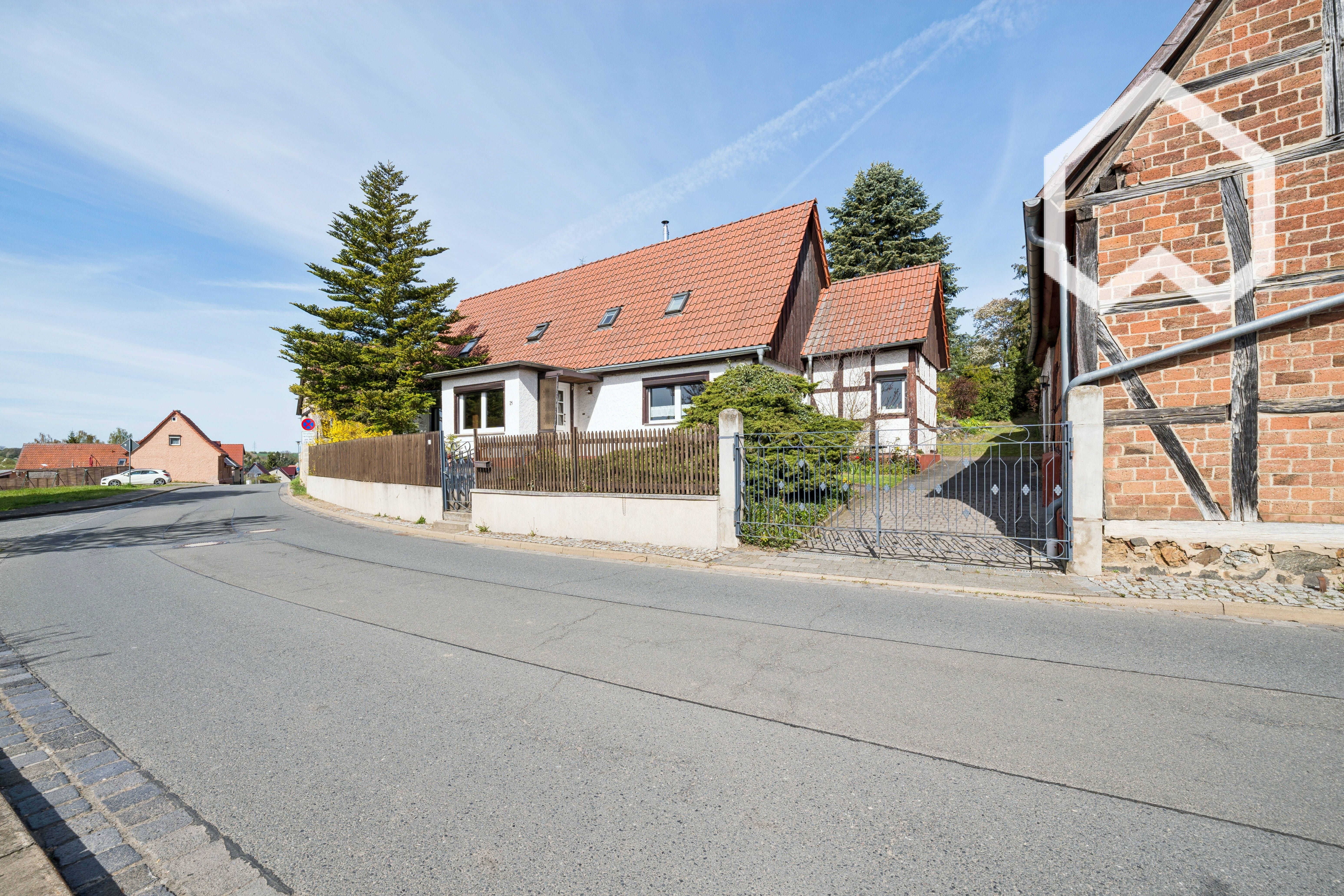  Small House With Chimney And Garden In Harzgerode  -  Small house with chimney and garden in Harzgerode  - Gallery -  2