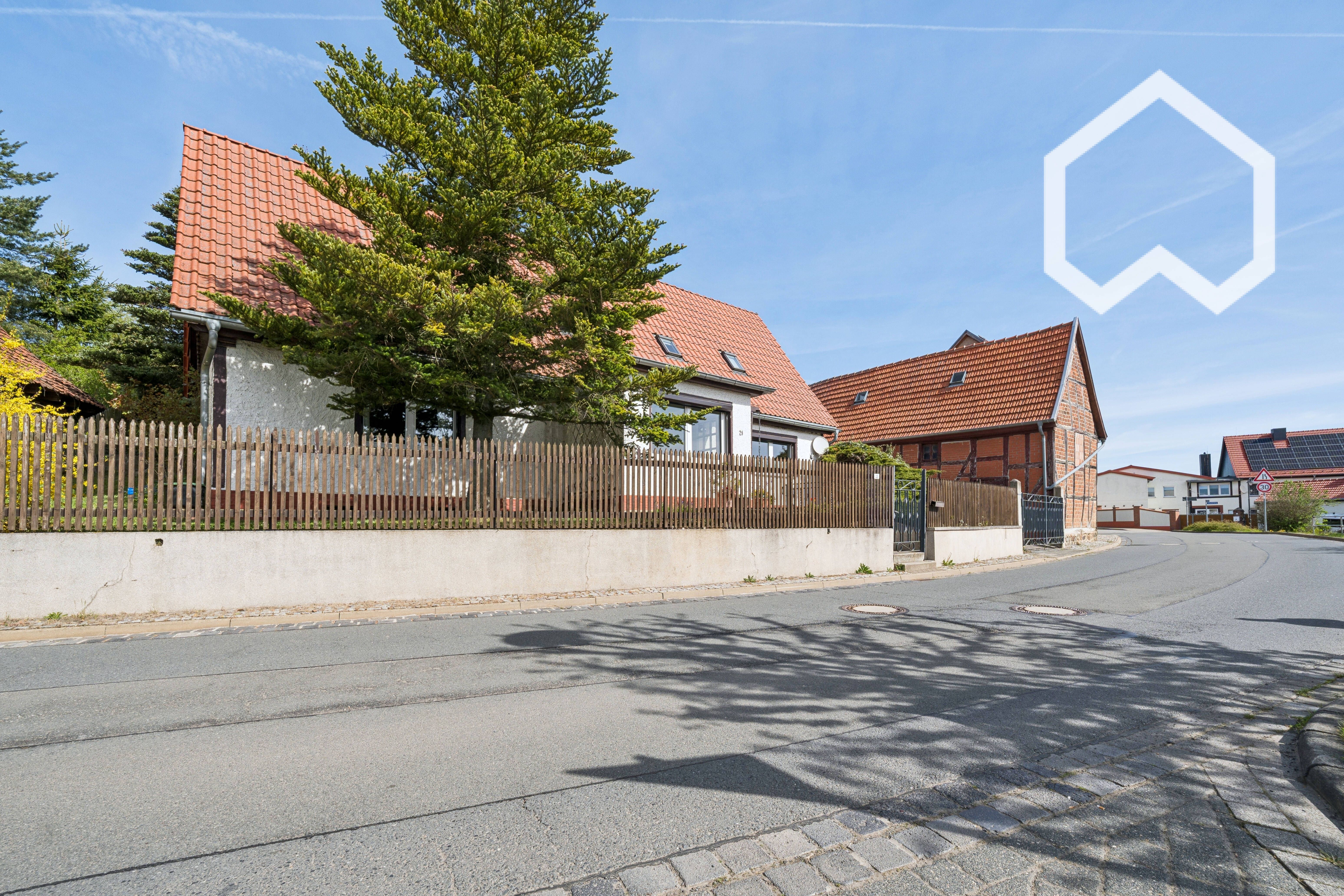  Small House With Chimney And Garden In Harzgerode  -  Small house with chimney and garden in Harzgerode  - Gallery -  3