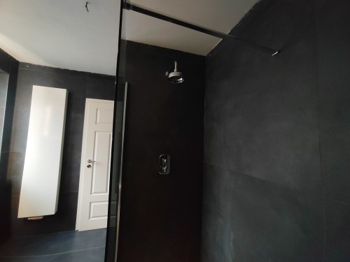 Spacious home in excellent location - Gallery - 43