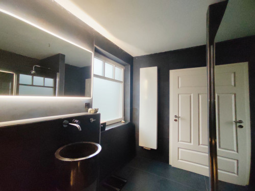 Spacious home in excellent location - Gallery - 12