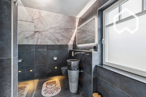 Spacious home in excellent location - Gallery - 25