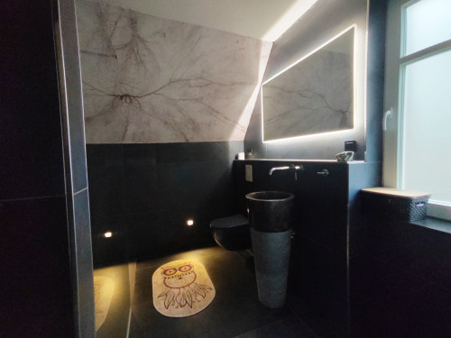 Spacious home in excellent location