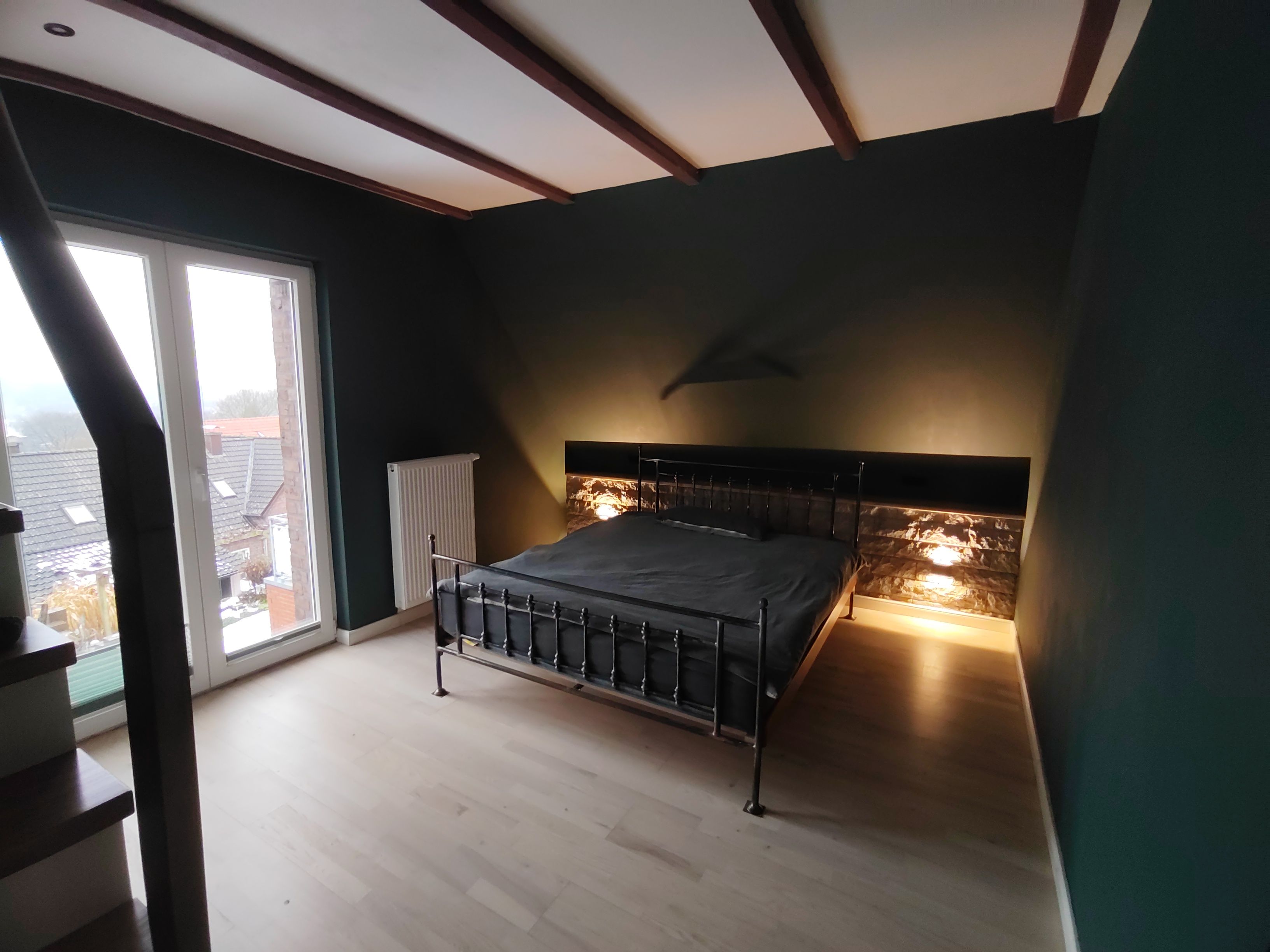  Spacious Home In Excellent Location  -  Spacious home in excellent location  - Gallery -  29