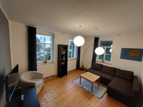 Modern Corporate Flat at Dresden’s Green Edge – Panoramic City View & Easy Access - Gallery - 8