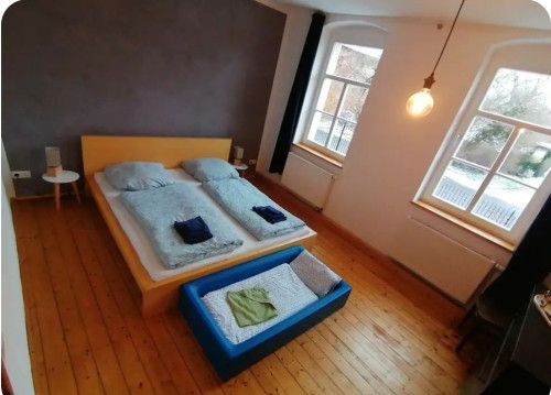 Modern Corporate Flat at Dresden’s Green Edge – Panoramic City View & Easy Access