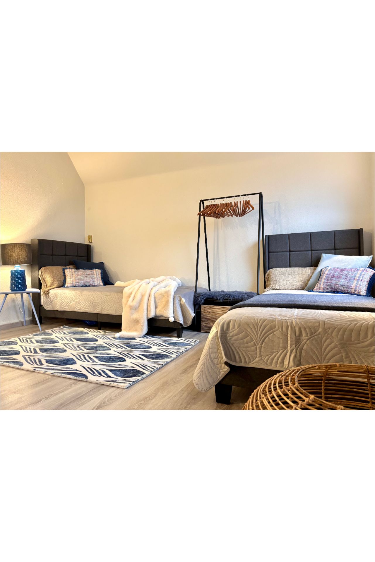  Stylish Design-Apartment With Comfy Balkony  -  Stylish Design-Apartment with comfy balkony  - Gallery -  2