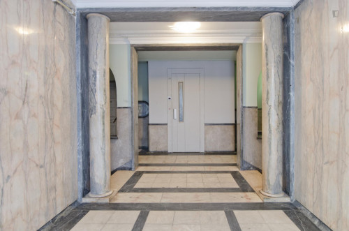 Fresh double bedroom not far from UAL - Universidade Autónoma de Lisboa