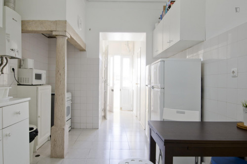 Fresh double bedroom not far from UAL - Universidade Autónoma de Lisboa - Gallery - 13