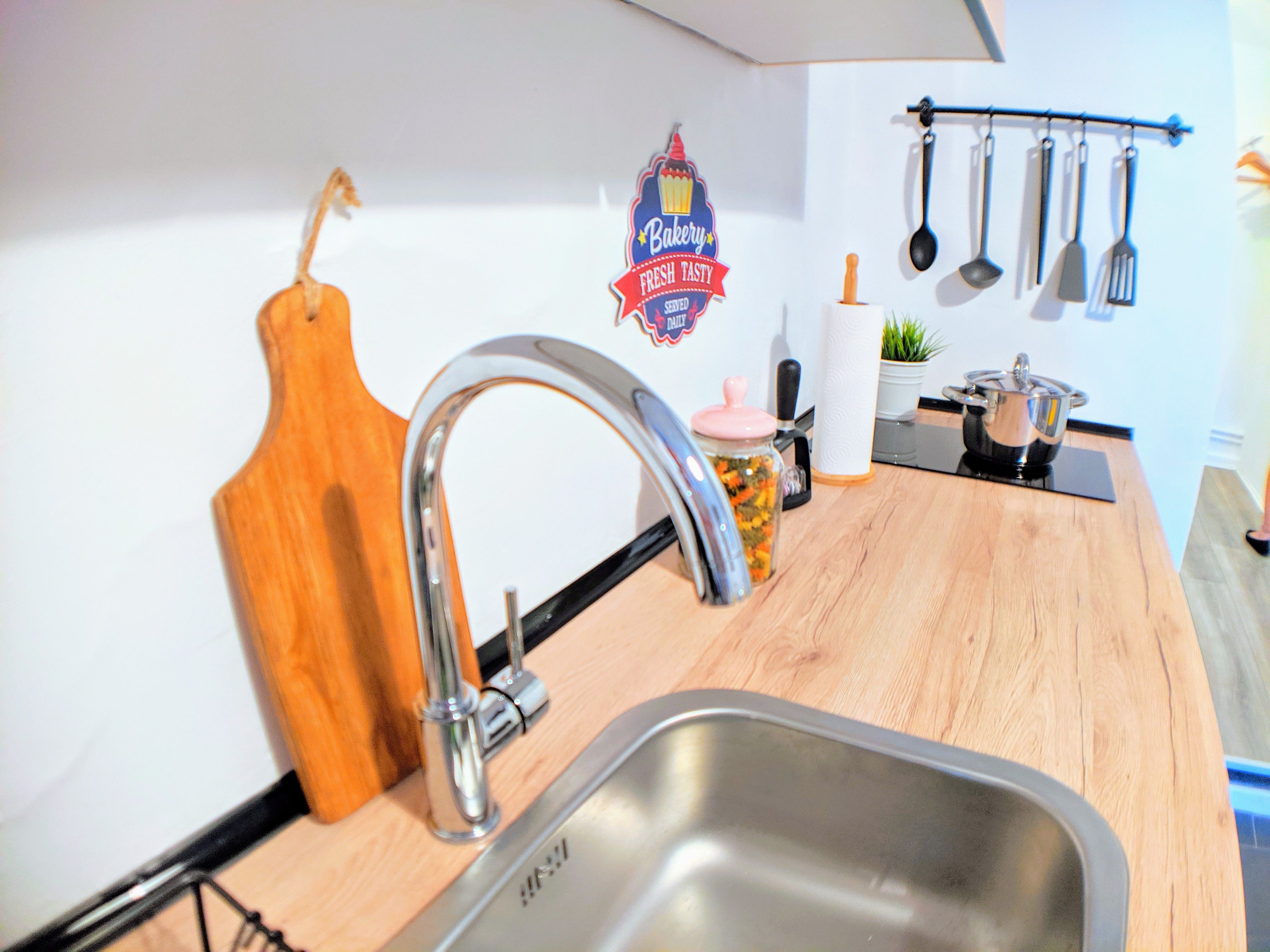 Apartment In PRIME CITY LOCATION | WiFi, Netflix, Kitchen, Bicycles, Washing Machine, Bathroom - 8