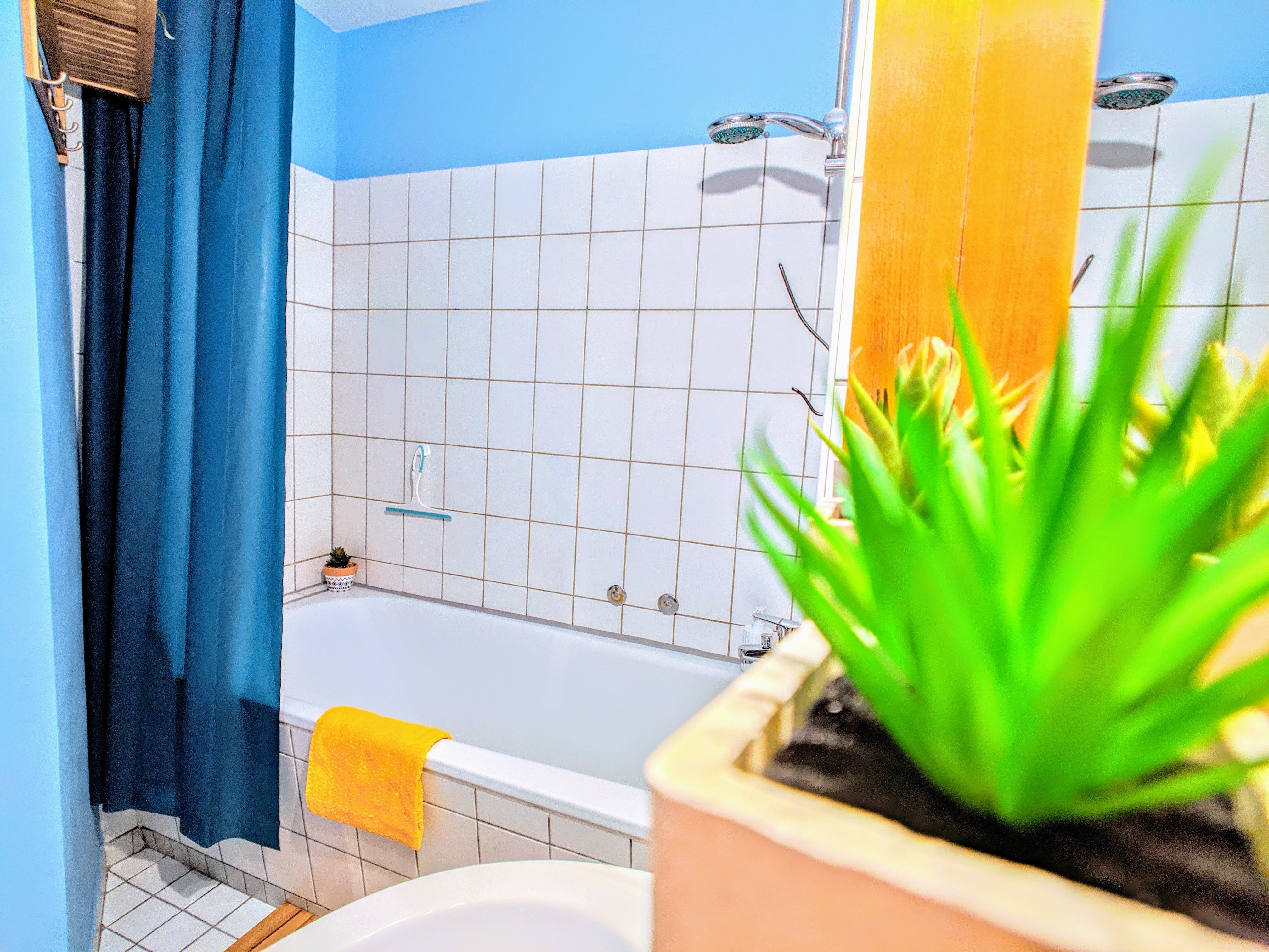 Apartment In PRIME CITY LOCATION | WiFi, Netflix, Kitchen, Bicycles, Washing Machine, Bathroom - 1