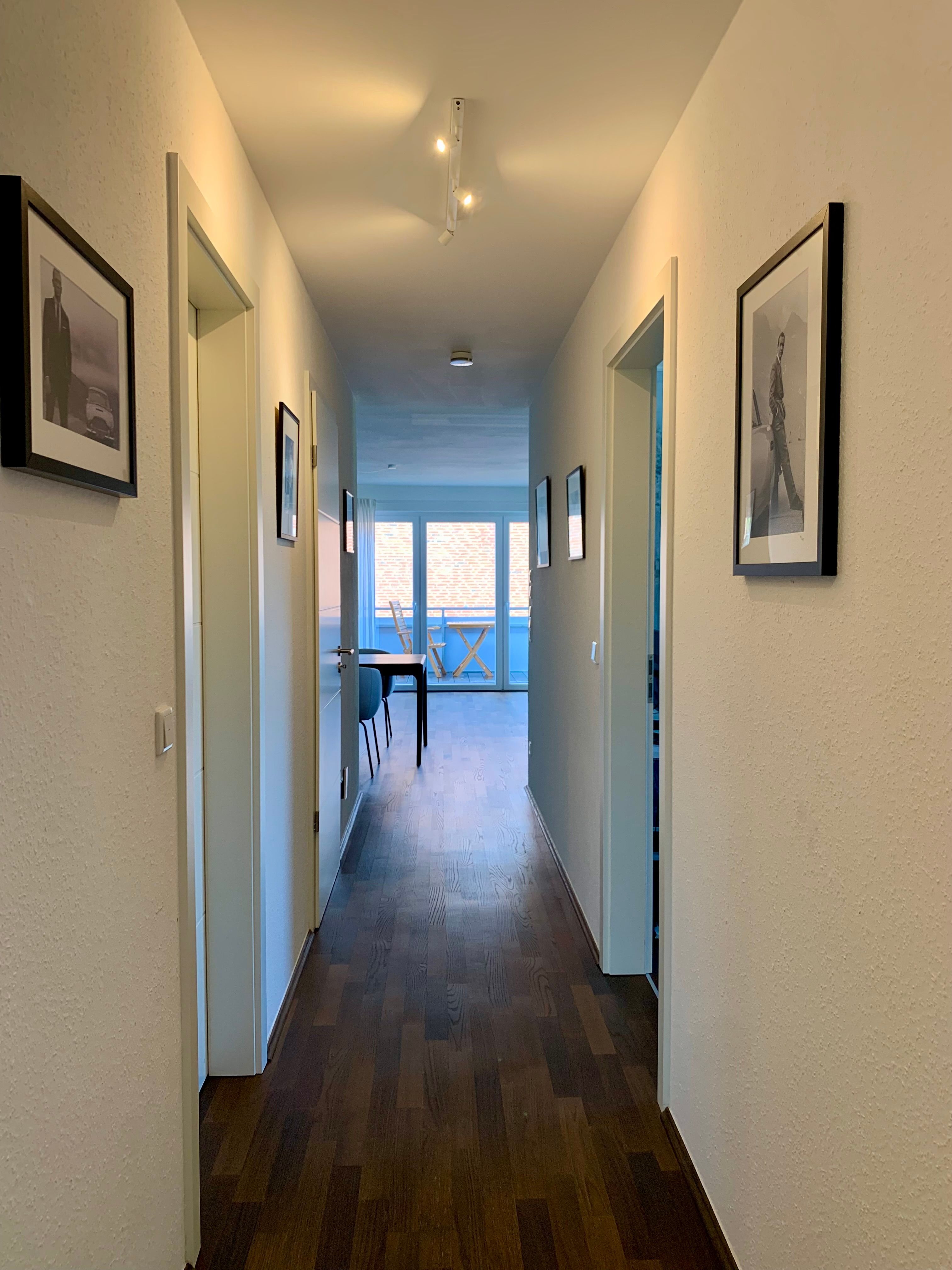Exclusive Furnished 2-Bedroom Apartment With Balcony And Parking – Just 15 Minutes By Train To Düsse - 3