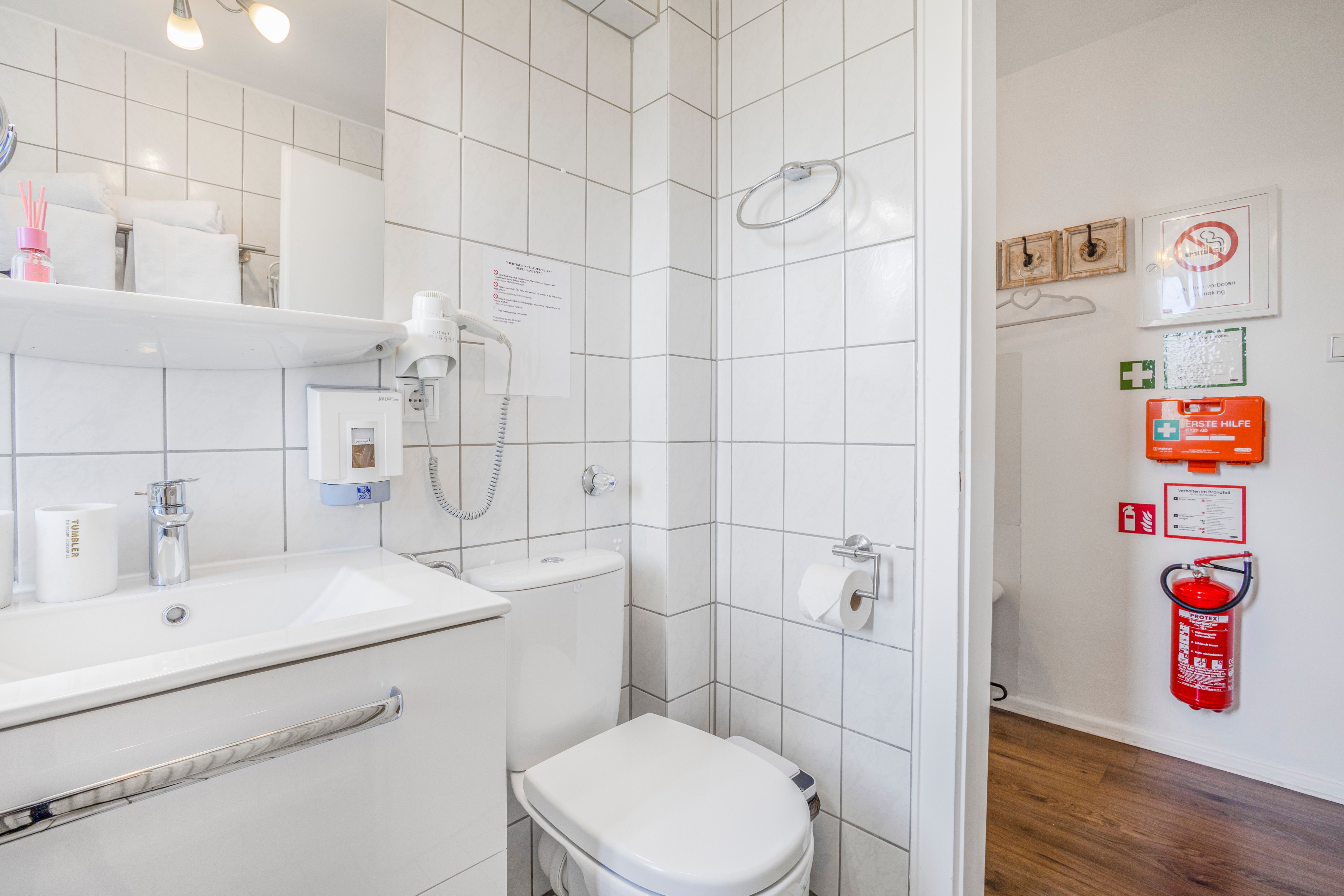 VinhMinh Homes Apartment In Hattingen – Central, Free Parking, Wi-Fi, Workspace, Garden Access - 14