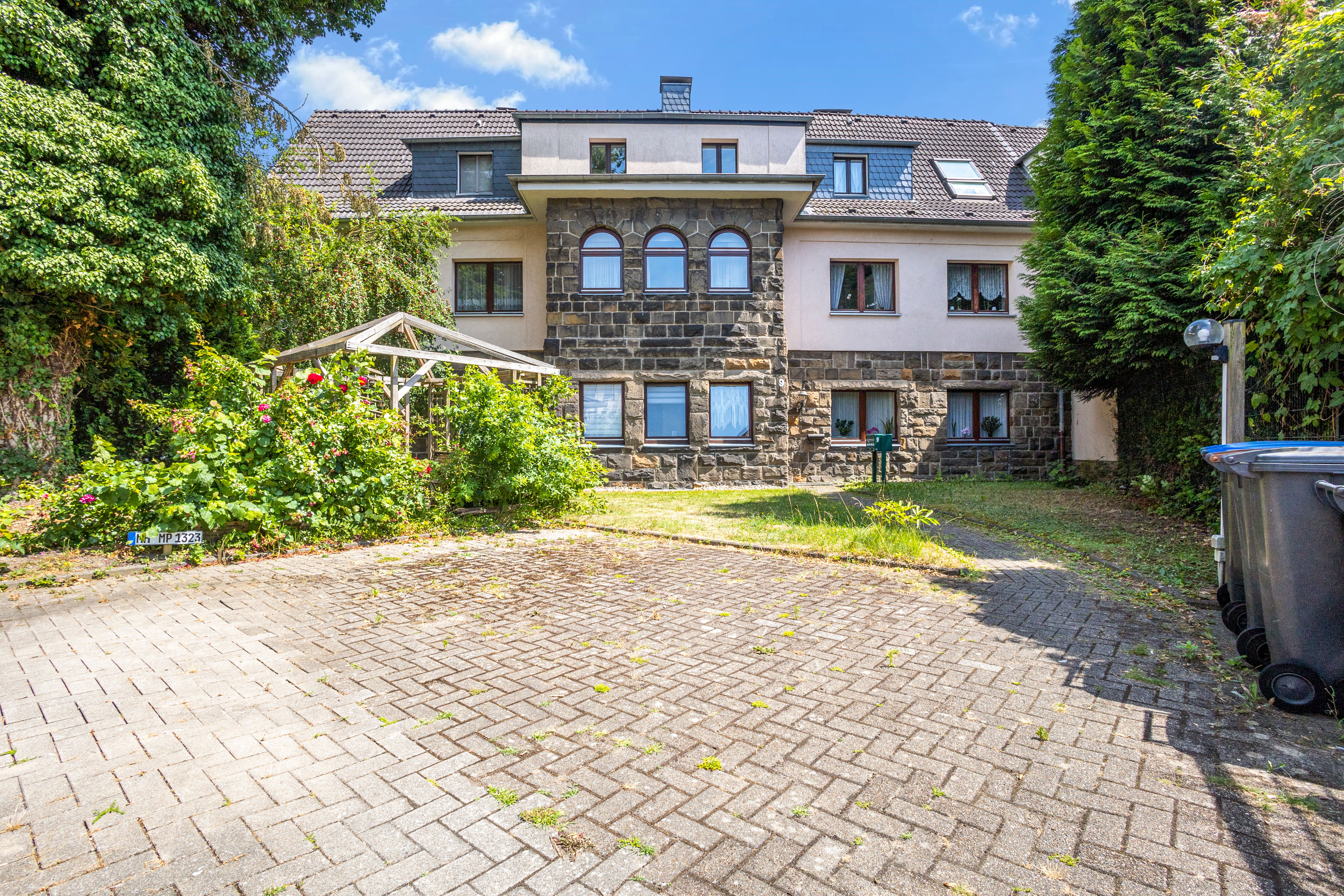 VinhMinh Homes Apartment In Hattingen – Central, Free Parking, Wi-Fi, Workspace, Garden Access - 3