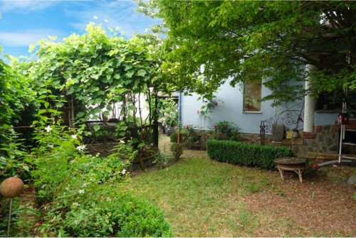 Dreamy Farmhouse for Rent in Dorfweil – Perfect for Home Office, Family Living, and More