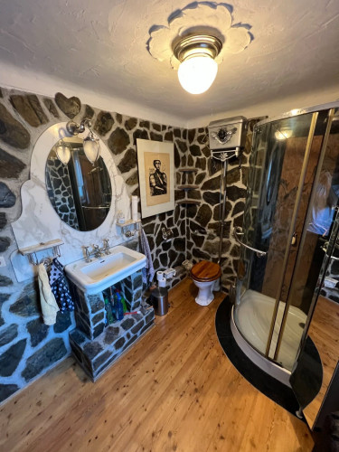 Dreamy Farmhouse for Rent in Dorfweil – Perfect for Home Office, Family Living, and More - Gallery - 15