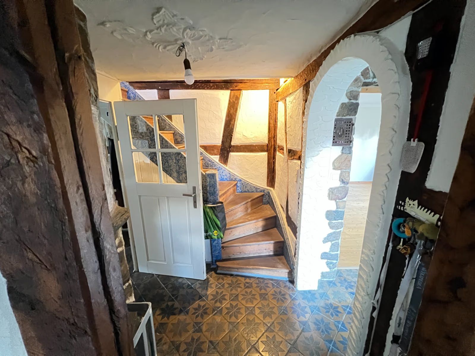  Dreamy Farmhouse For Rent In Dorfweil – Perfect For Home Office, Family Living, And More  -  Dreamy Farmhouse for Rent in Dorfweil – Perfect for Home Office, Family Living, and More  - Gallery -  10