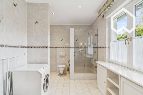 Our little house in the greenery with perfect transport connections - Gallery - 12