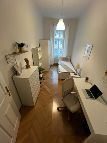 Hasnerstraße, Vienna