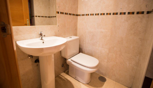 Double ensuite bedroom in 11-room apartment in the heart of Madrid - Gallery - 8